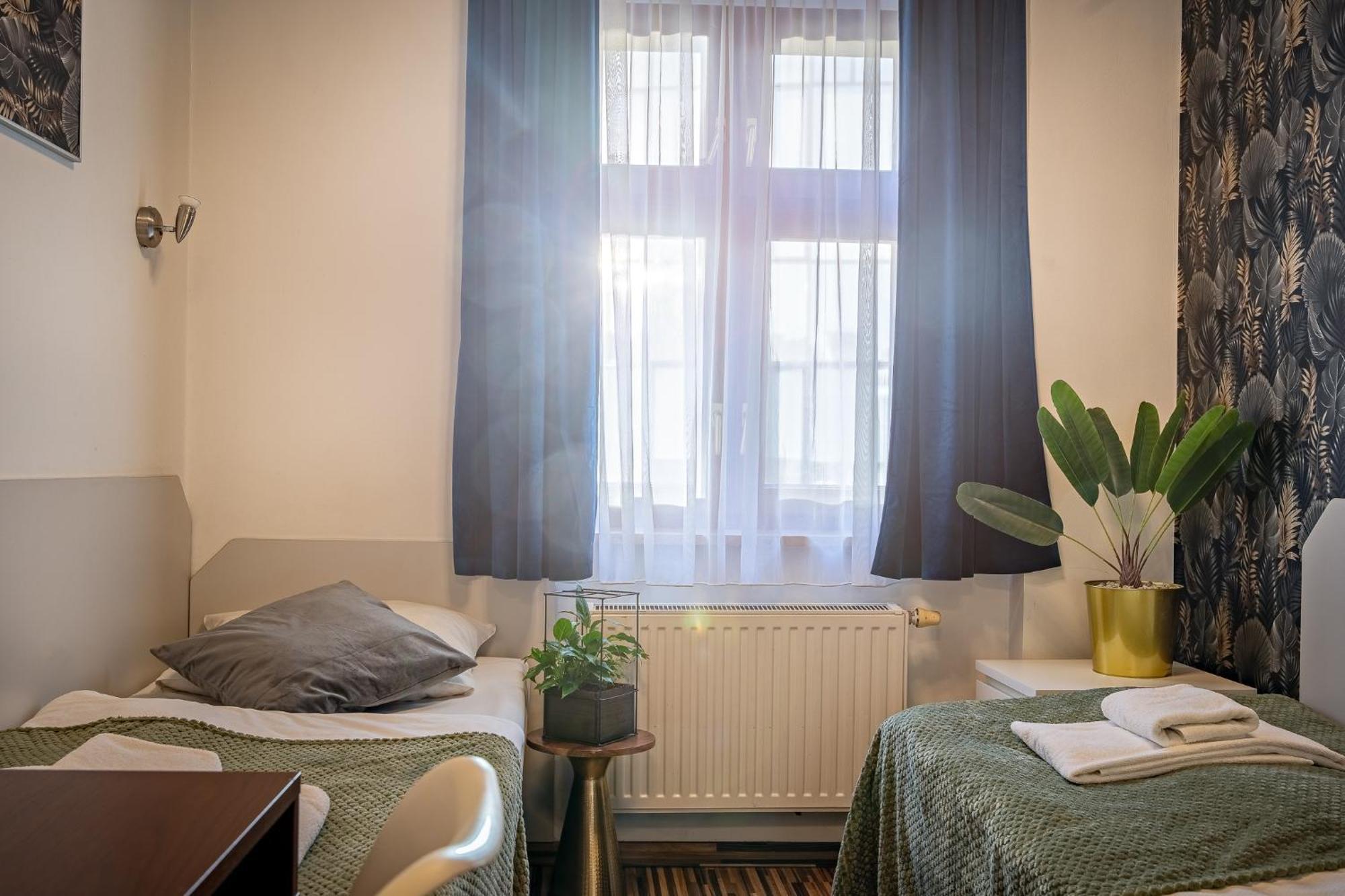 Akira Bed&Breakfast Wroclaw Dış mekan fotoğraf