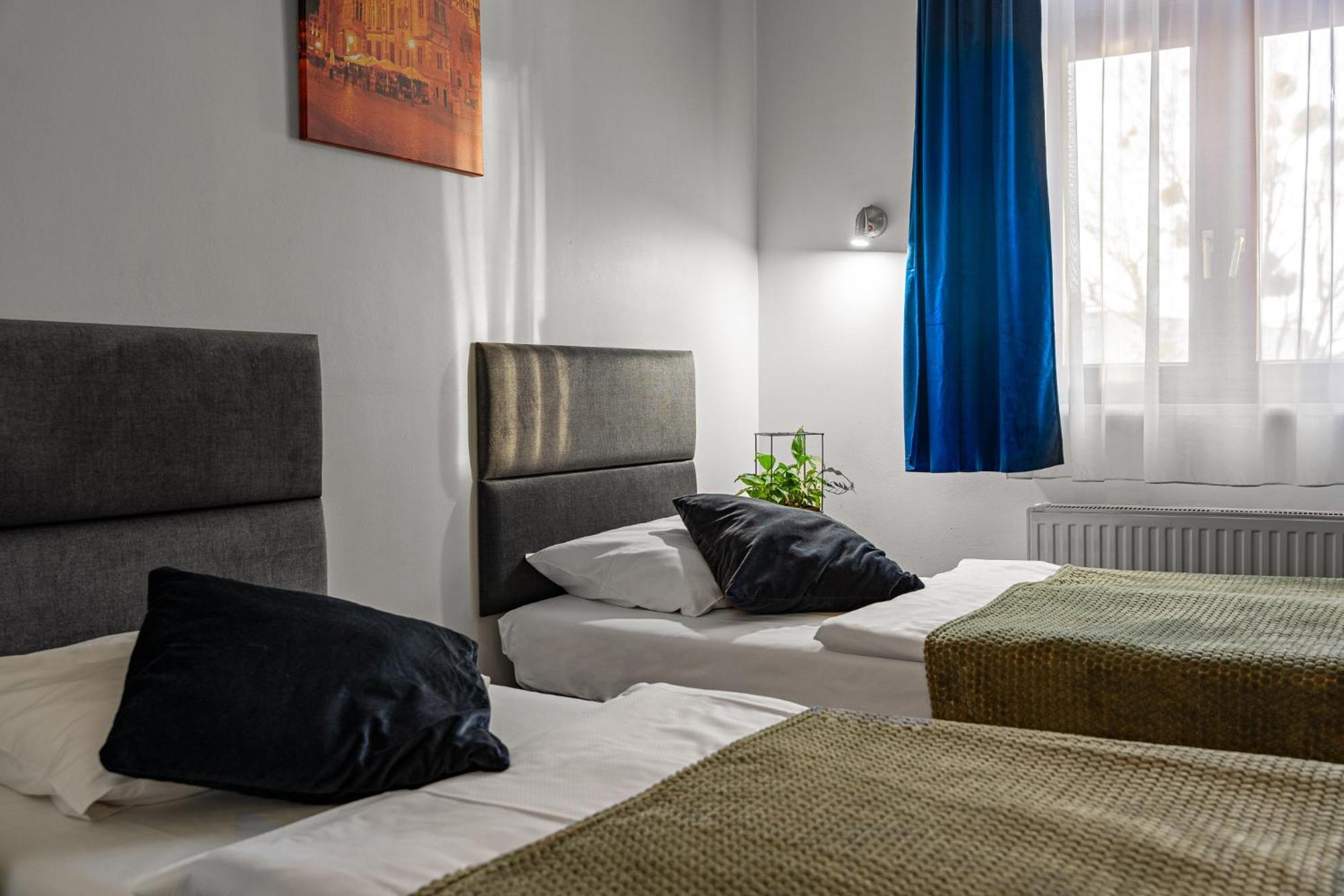 Akira Bed&Breakfast Wroclaw Dış mekan fotoğraf