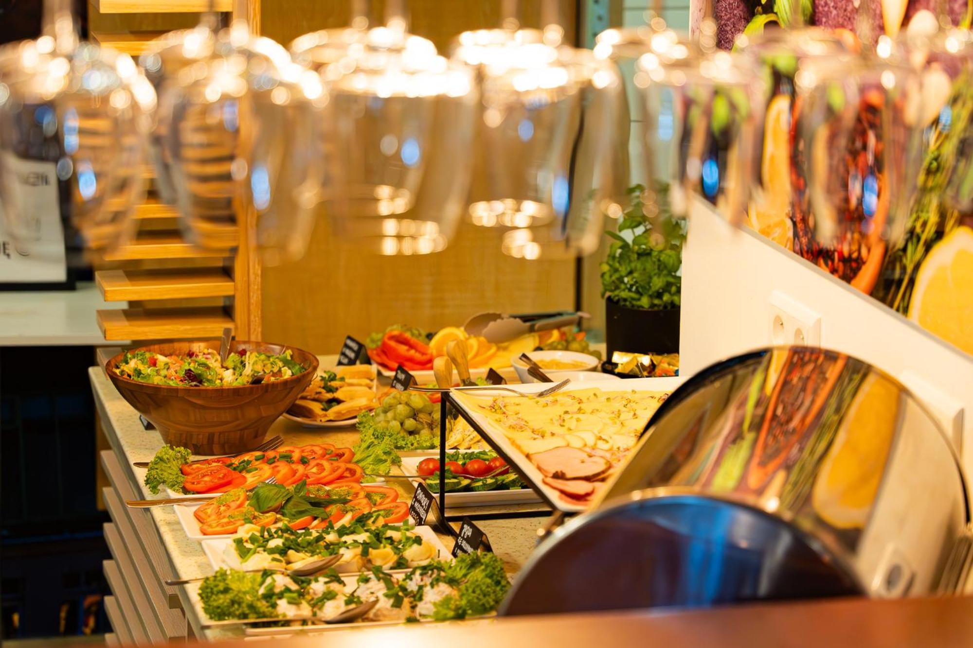 Akira Bed&Breakfast Wroclaw Dış mekan fotoğraf