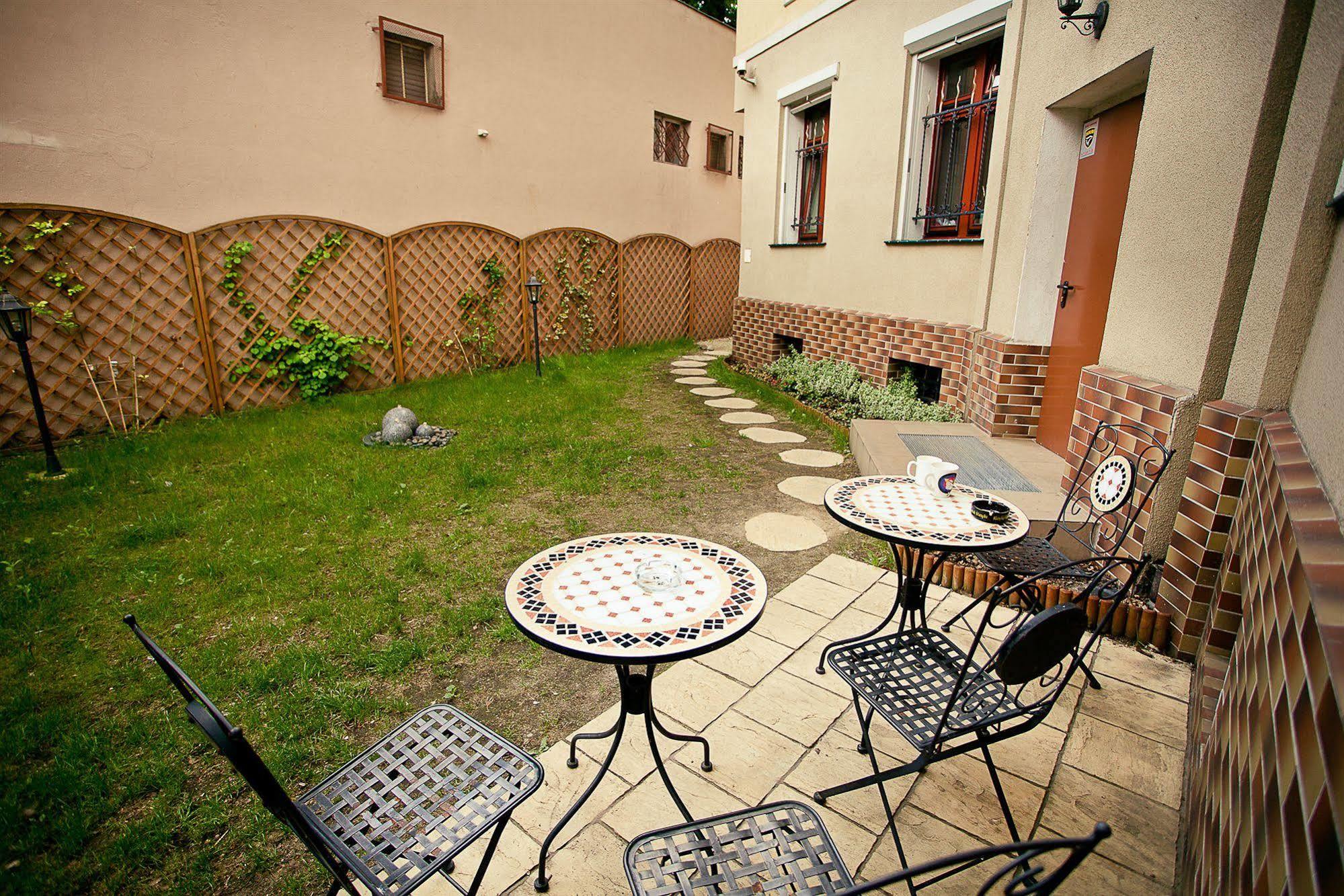 Akira Bed&Breakfast Wroclaw Dış mekan fotoğraf